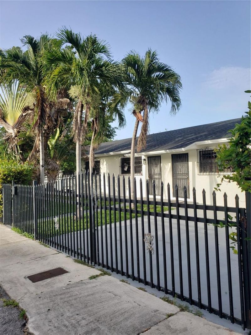 2998 NW 30th St, Unit 2995 2 bed, Miami, FL 33142 Photo