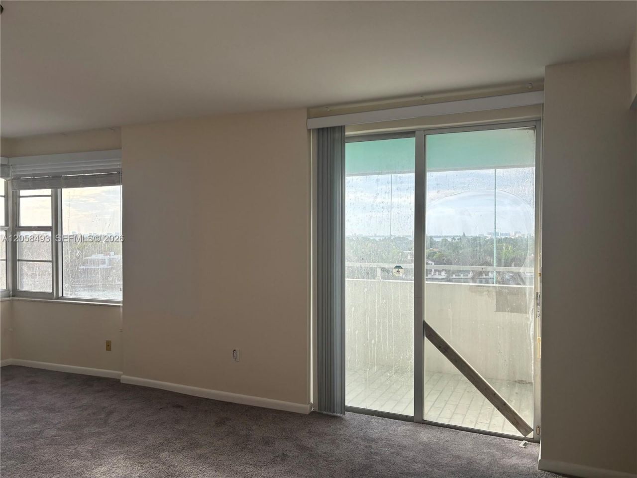 5255 Collins Ave, Unit 6J, Miami Beach, FL 33140 Photo