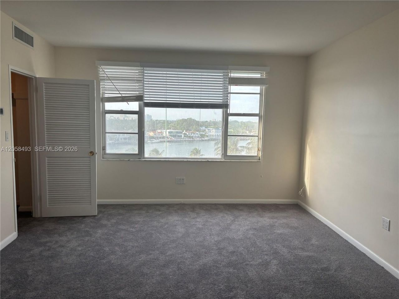 5255 Collins Ave, Unit 6J, Miami Beach, FL 33140 Photo