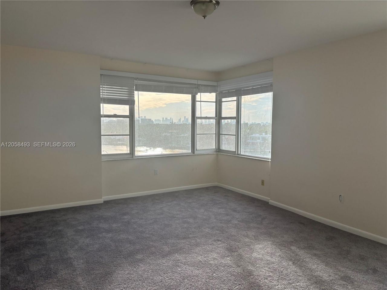 5255 Collins Ave, Unit 6J, Miami Beach, FL 33140 Photo