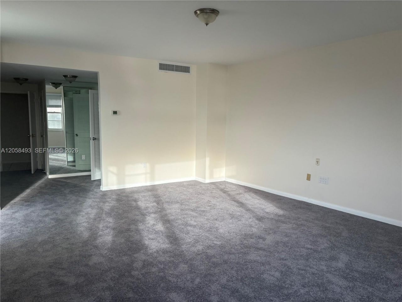5255 Collins Ave, Unit 6J, Miami Beach, FL 33140 Photo