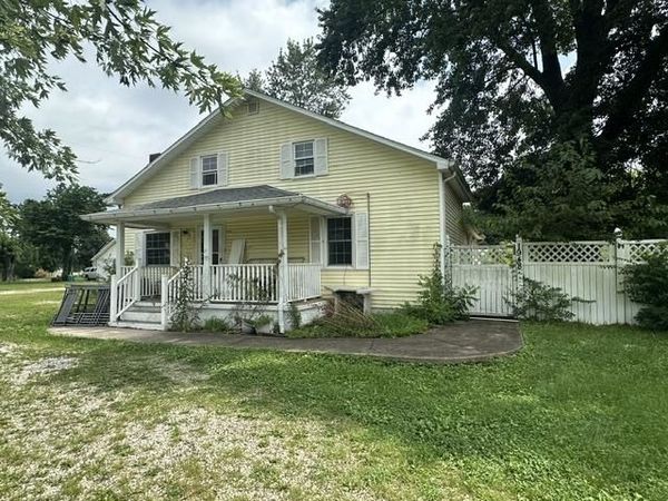 1948 Hodgenville Road , Elizabethtown, KY 42701
