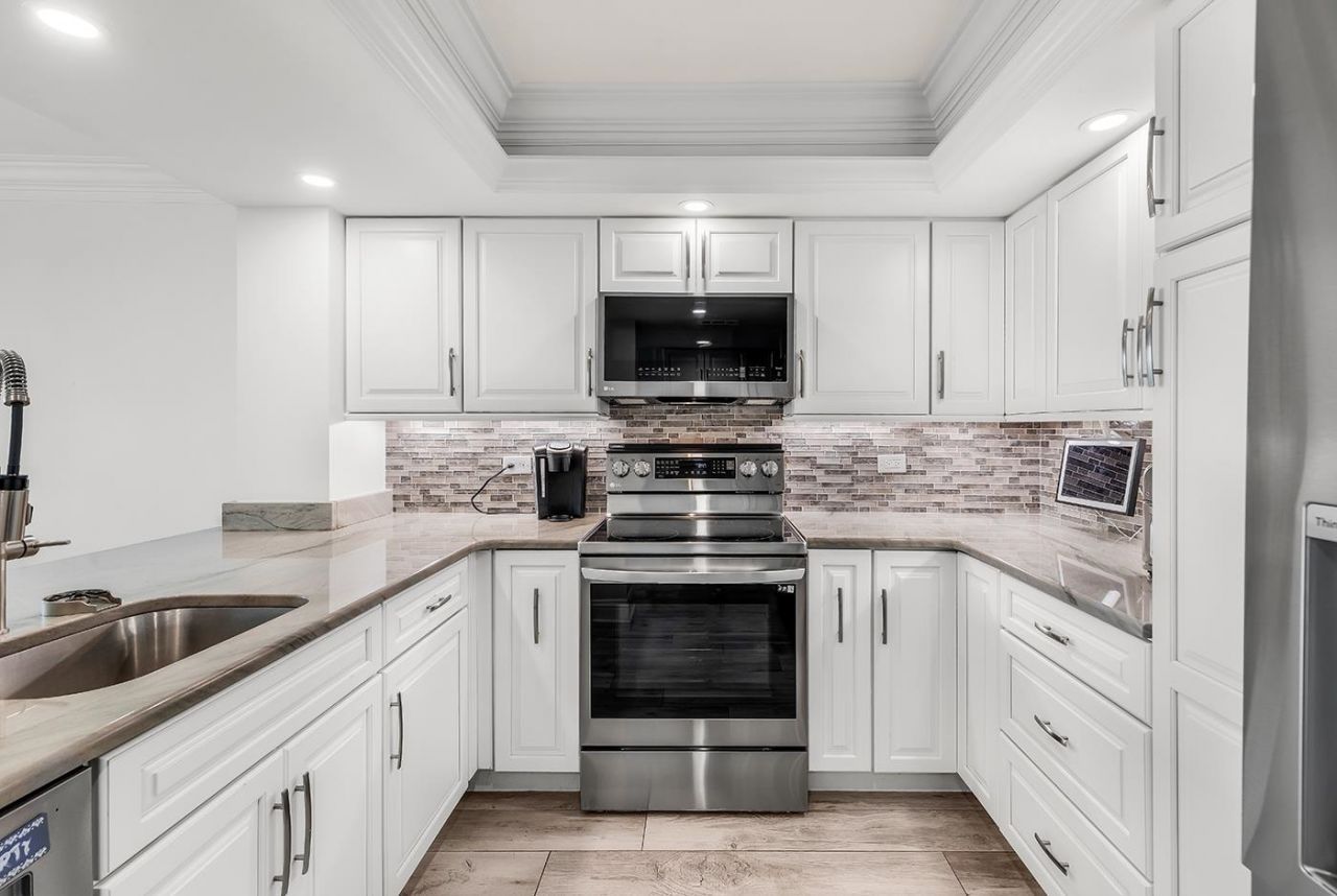 101 Ocean Creek Dr.  Photo 10