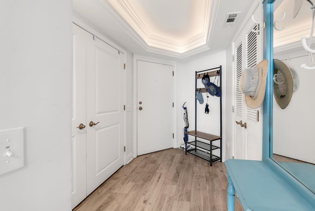 101 Ocean Creek Dr.  Photo 4
