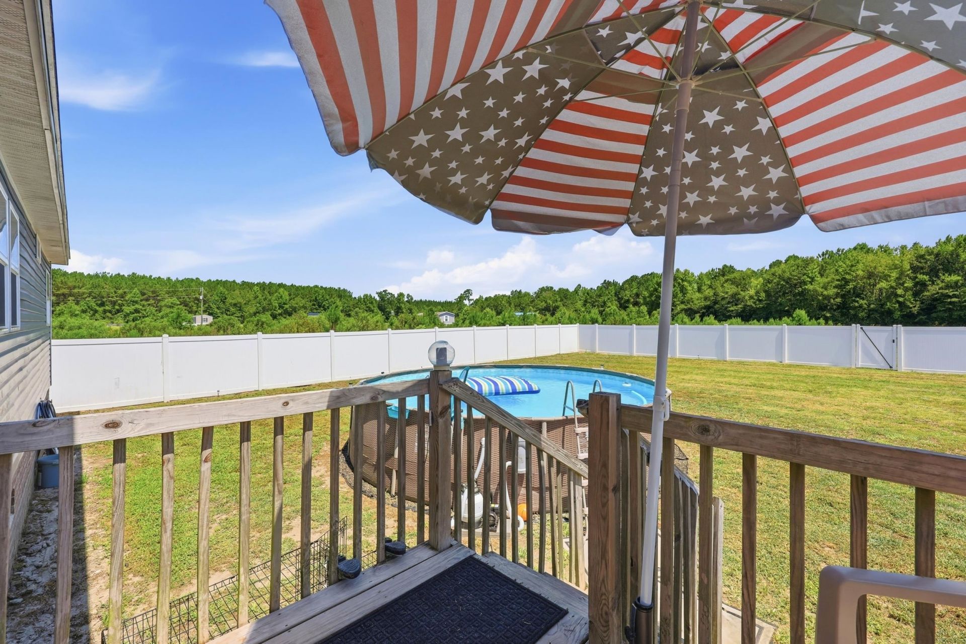 10072 Hardwick Rd.  Photo 10