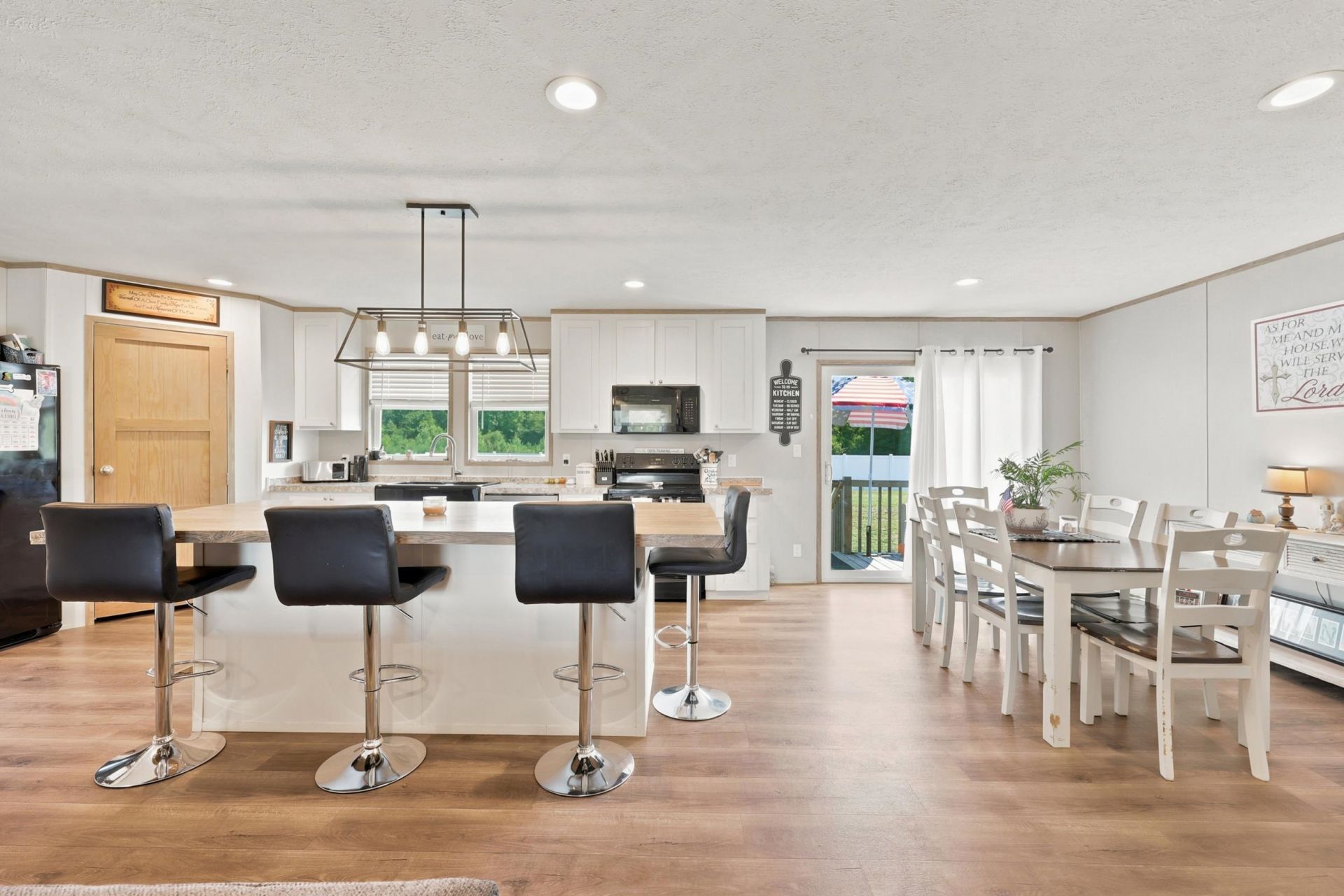 10072 Hardwick Rd.  Photo 32
