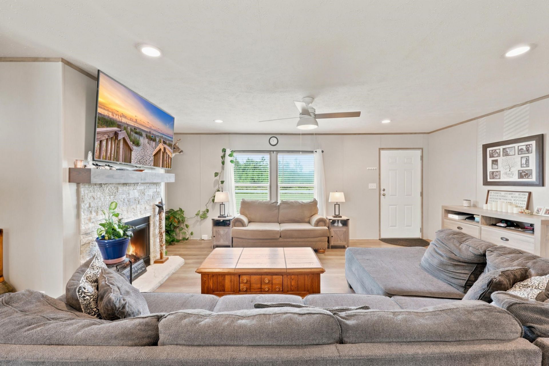 10072 Hardwick Rd.  Photo 34