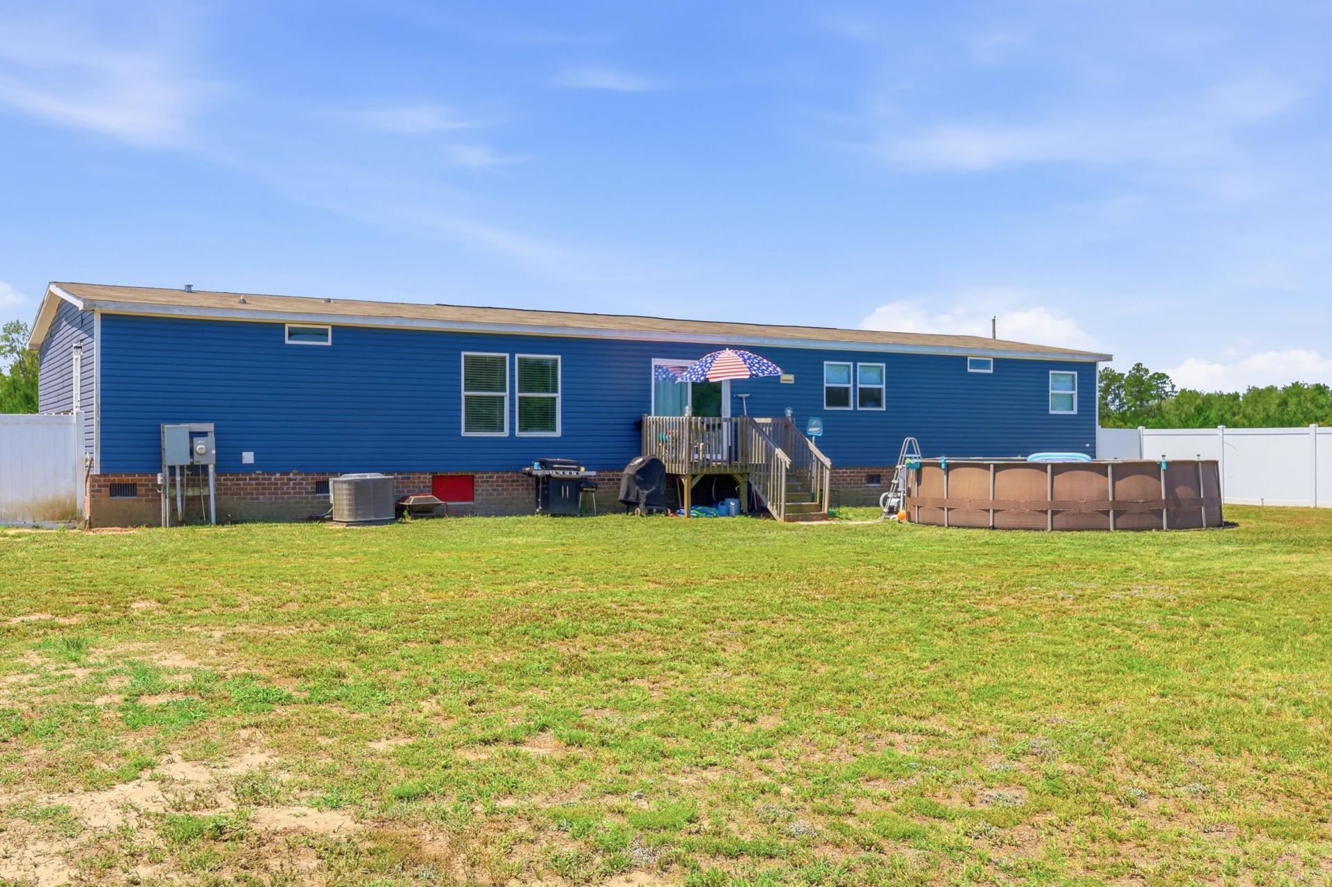 10072 Hardwick Rd.  Photo 8