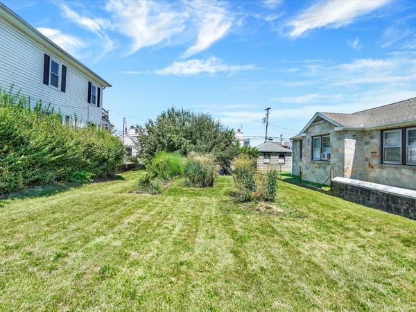 1291 W POPLAR STREET, YORK, PA 17404