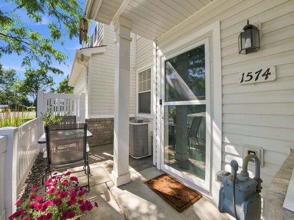 1574 Liberty Circle, Shakopee, MN 55379