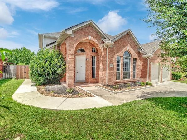 2241 Merritt Way, Arlington, TX 76018