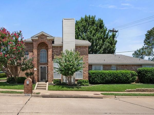 1239 Falcon Trail , Bedford, TX 76021