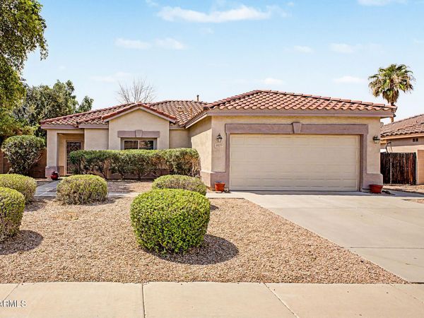 2073 E HAWKEN Way, Chandler, AZ 85286
