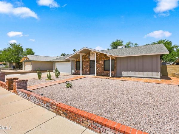 5028 E SHOMI Street, Phoenix, AZ 85044