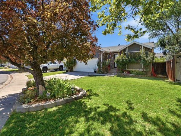 7930 S PALLADIUM DR , West Jordan, UT 84088