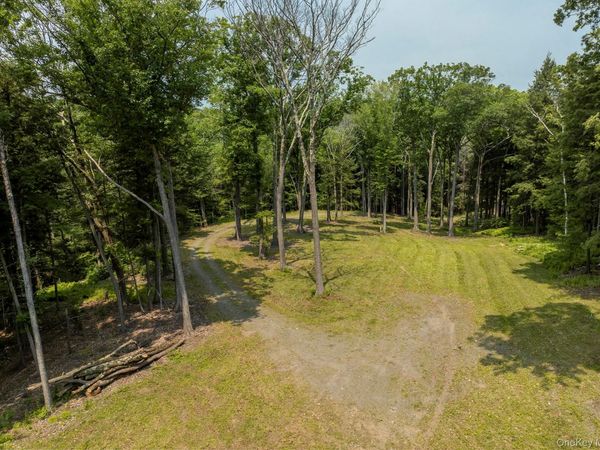 276 East Hill Road , Austerlitz, NY 12017