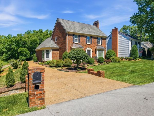 166 Cottonwood Dr , Franklin, TN 37069
