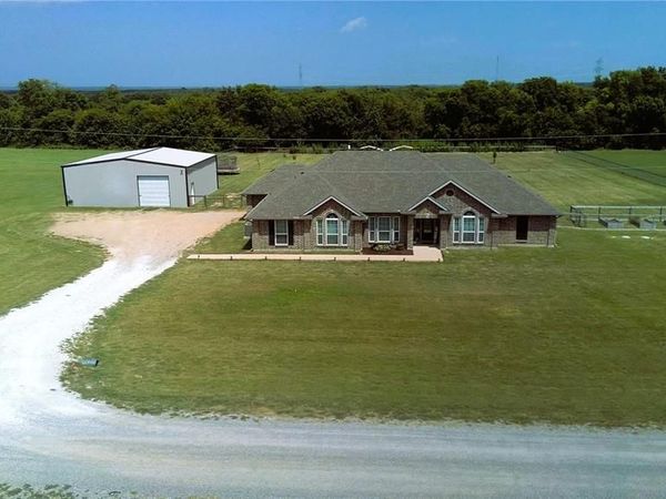 496 Marshall Circle , Whitewright, TX 75491