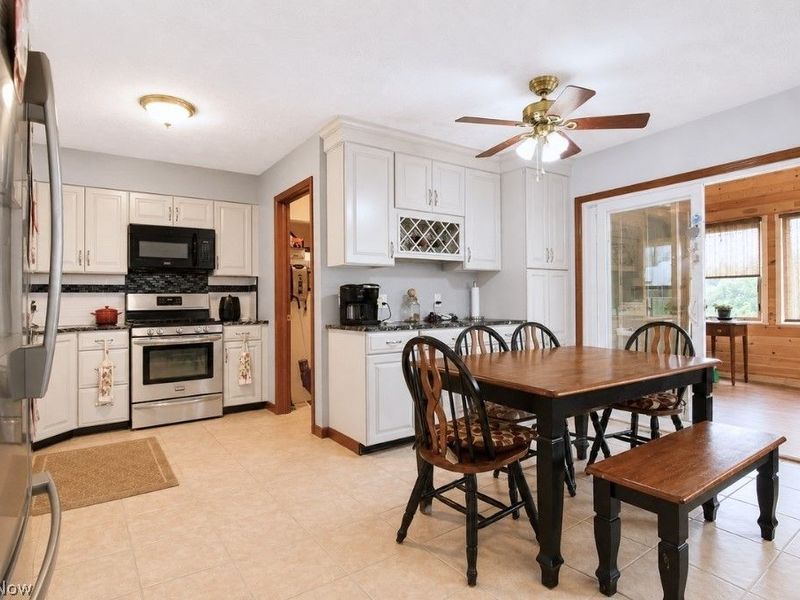 5566 River Road, Madison, OH 44057 Photo 10