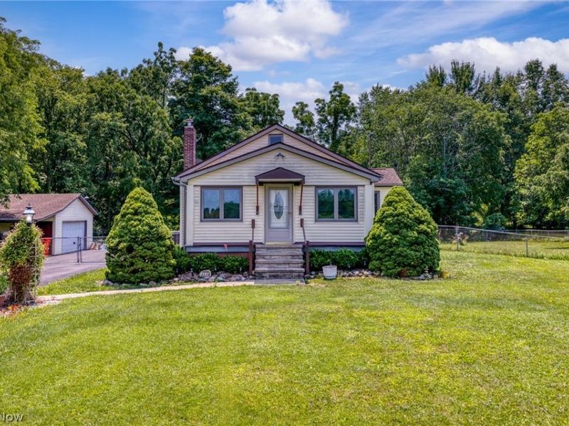 27323 Capel Road, Columbia Station, OH 44028 Photo 1