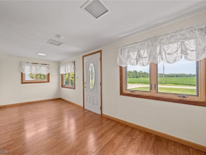 27323 Capel Road, Columbia Station, OH 44028 Photo 4