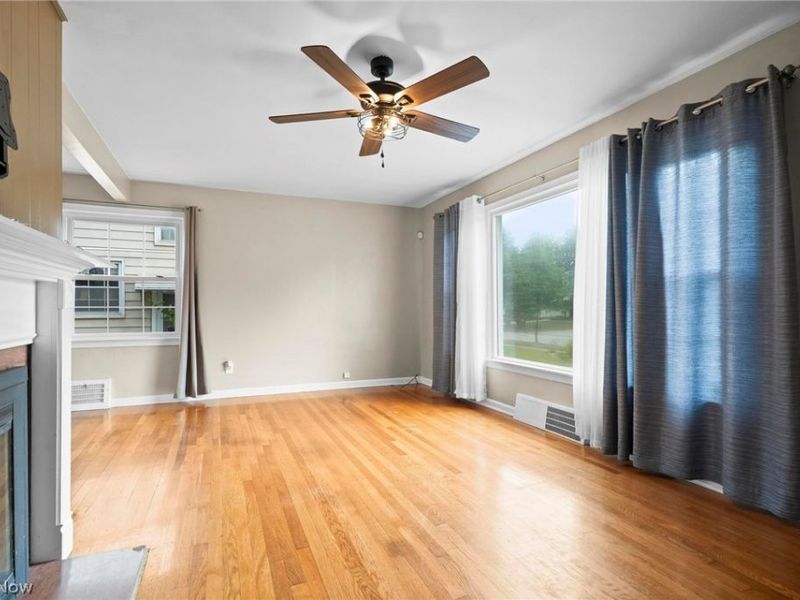 1272 Gordon Road, Lyndhurst, OH 44124 Photo 9