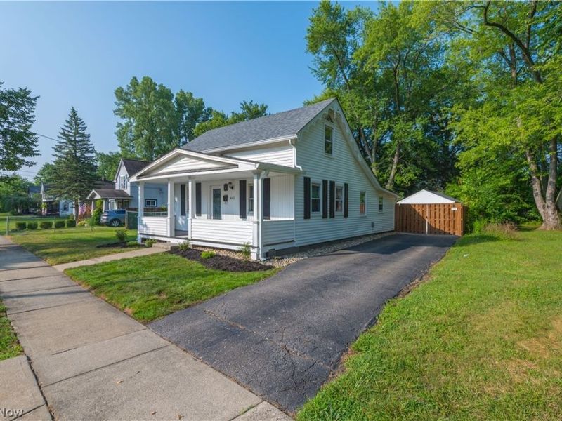445 Berea Street, Berea, OH 44017 Photo 3