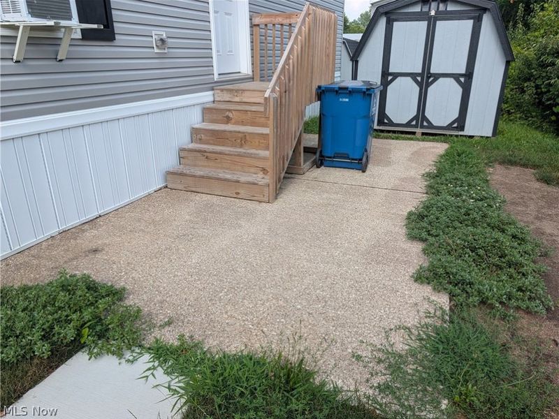 230 Edgecliff Circle W, Unit 47, Elyria, OH 44035 Photo 13
