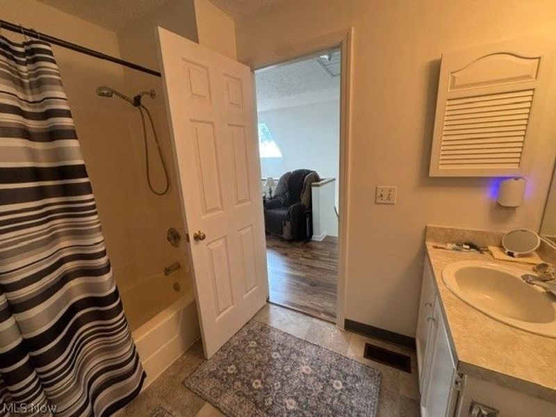1747 Stone Creek, Twinsburg, OH 44087 Photo 23