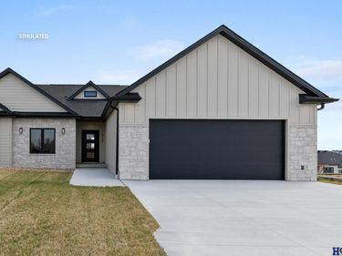7940 S 42nd Street, Lincoln, NE 68516