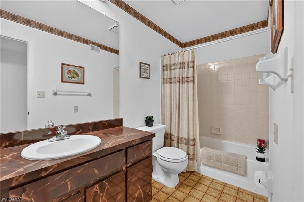 17421 Birchwood Ln, Unit 5, Fort Myers, FL 33908 Photo