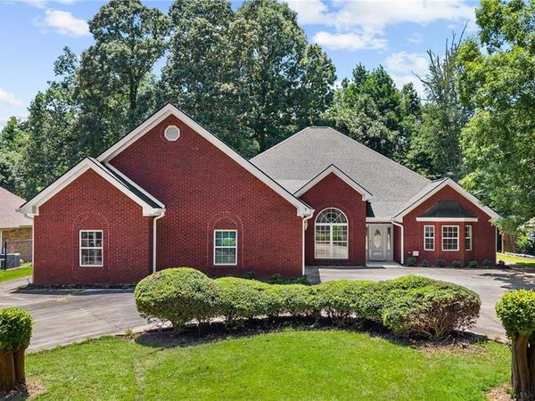 5555 Stone Trace , Gainesville, GA 30504