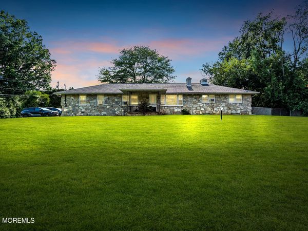 556 Spotswood Englishtown Road, Monroe, NJ 08831
