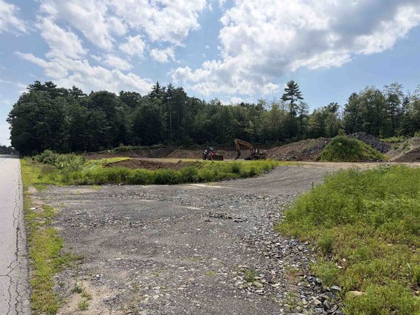 364 Calef Highway, Unit 016-038-004, Epping, NH 03042