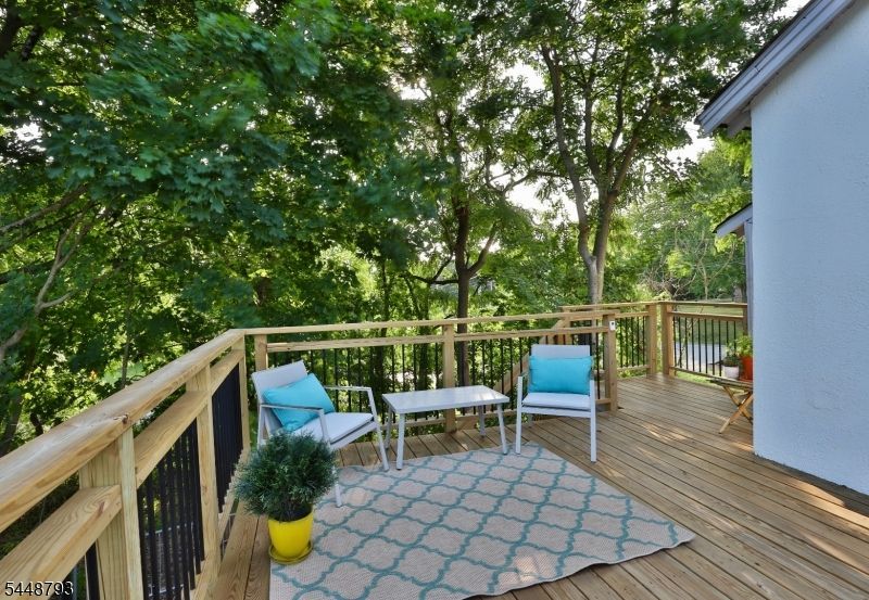 55 Beaver Ave Apt 1, Clinton, NJ 08801 Main Photo