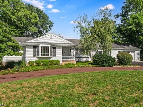 99 Duval St, Bridgewater, NJ 08807