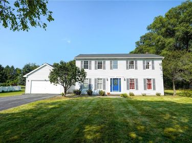 2 Sibleyville Lane, Honeoye Falls, NY 14472