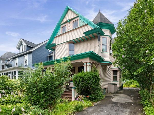 23 Hobart Street , Rochester, NY 14611