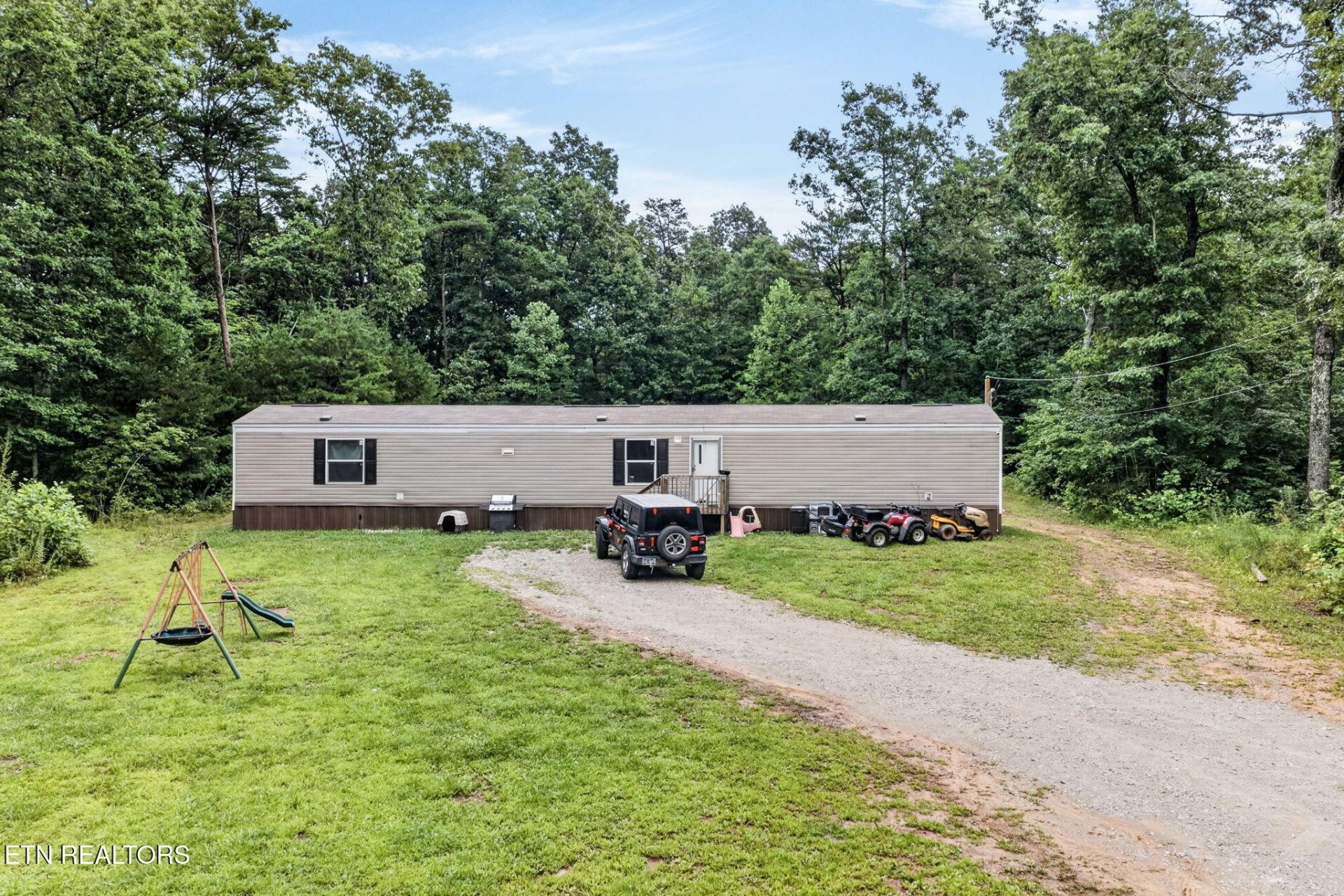 460 Jim Garrett Rd , Monterey, TN 38574 Main Photo