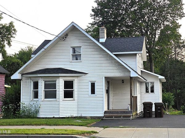 93 Cherry Avenue, Delmar, NY 12054