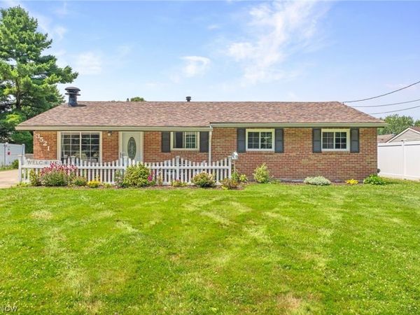 3521 Lawndale Drive , Kent, OH 44240