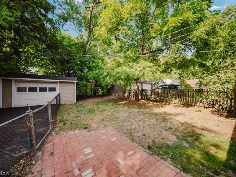 3537 E Scarborough Road, Cleveland Heights, OH 44118 Photo 39