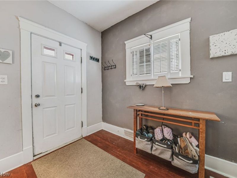 3537 E Scarborough Road, Cleveland Heights, OH 44118 Photo 5