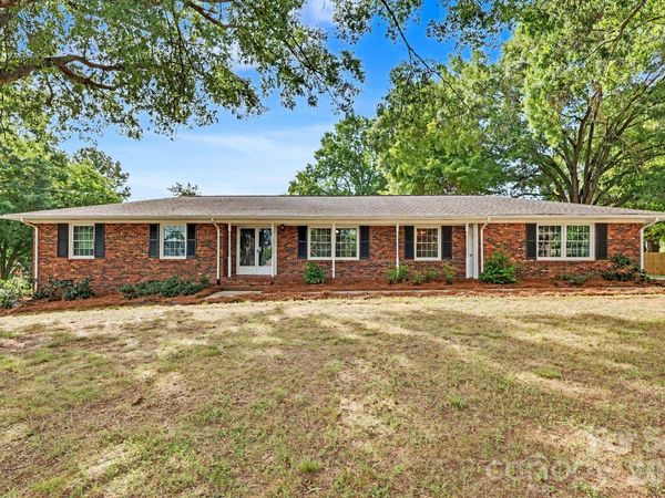 425 Valhalla Drive , Harrisburg, NC 28075