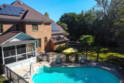 310 Beaumont Park Circle  photo 4
