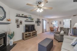 145 Thorn Tree Lane photo 4