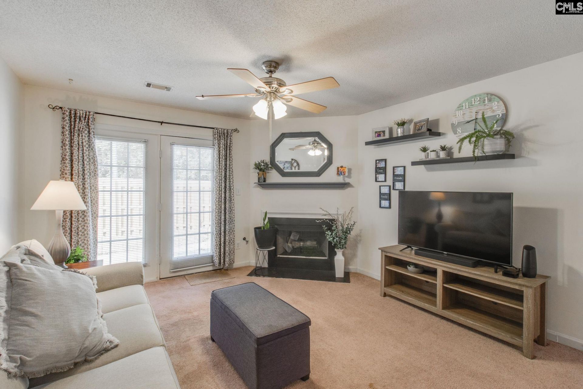145 Thorn Tree Lane  Photo 4