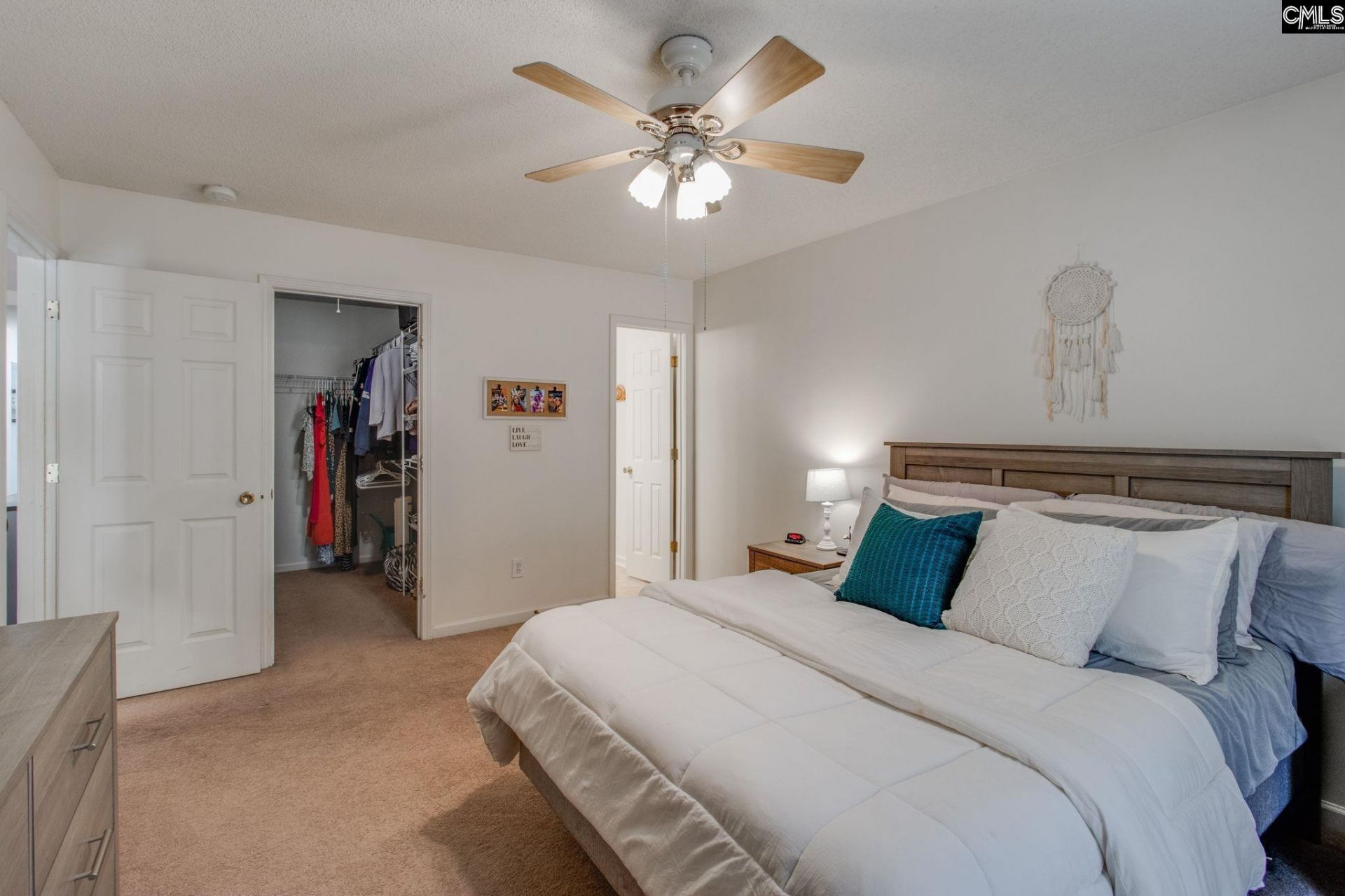 145 Thorn Tree Lane Photo 9