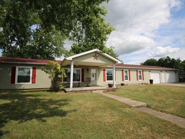413 S West Street, Summitville, IN 46070