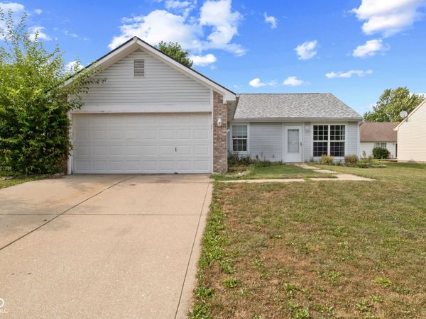 716 Rose Lane, Brownsburg, IN 46112